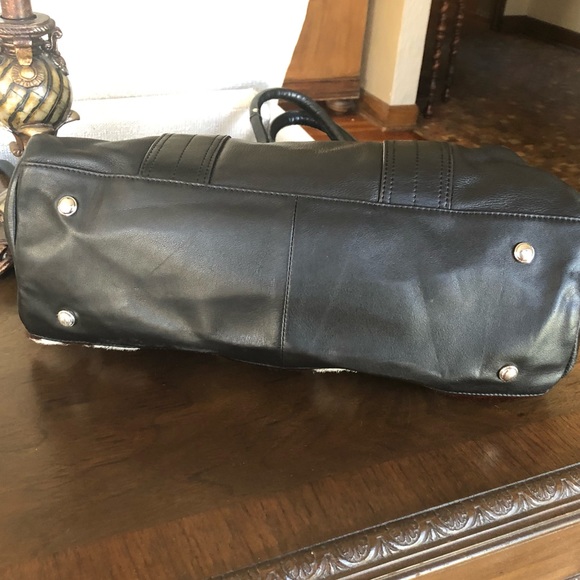 B. Makowsky Genuine Leather Cow Hide Bag - Picture 4 of 8